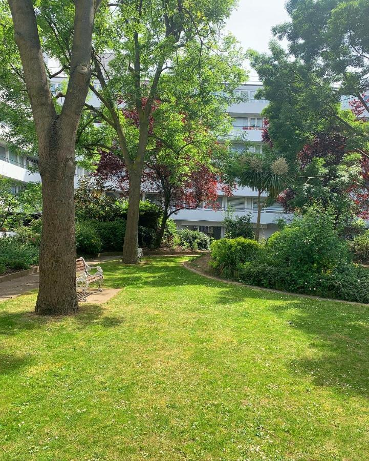 Апартаменты Garden Beautiful Cozy Flat , Recent Decorated. Лондон Экстерьер фото